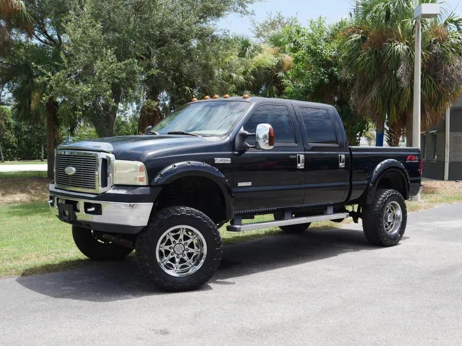2006 Ford F-250 Lariat Crew Cab 4x4