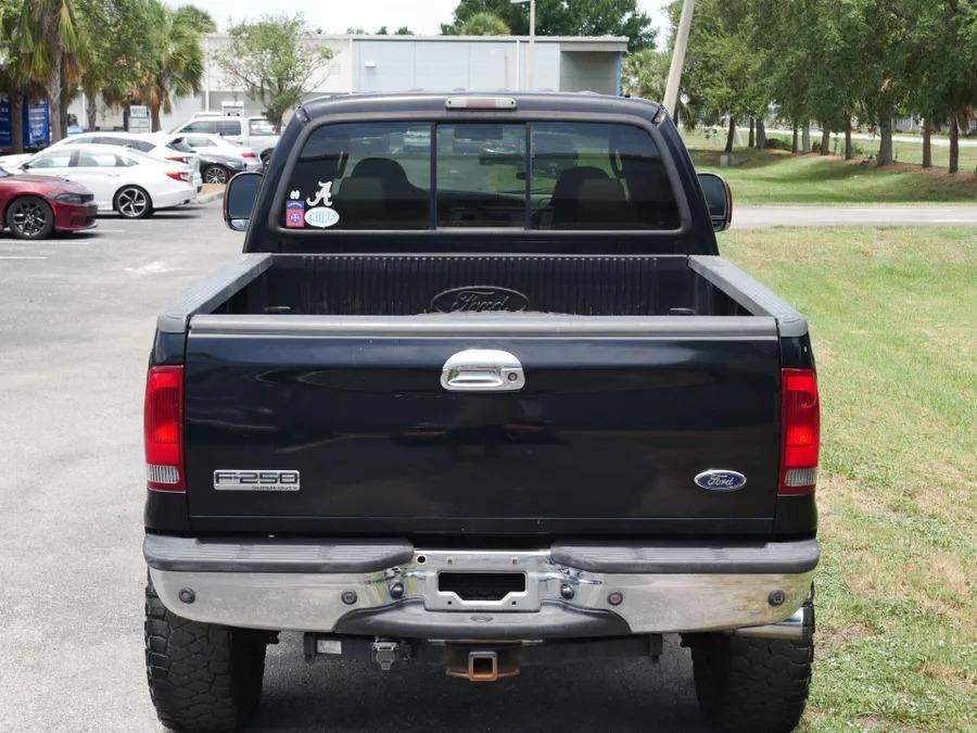 2006 Ford F-250 Lariat Crew Cab 4x4
