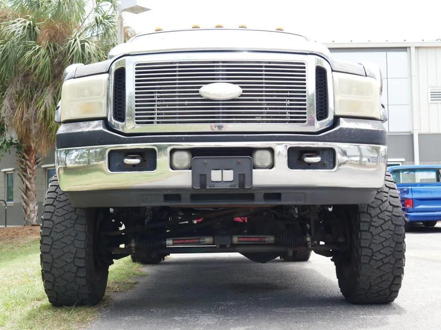 2006 Ford F-250 Lariat Crew Cab 4x4