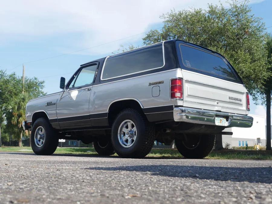 1983 Dodge Ramcharger Prospector 4x4 - 3