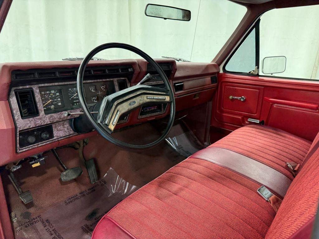 1985 Ford F-150 XLT Lariat