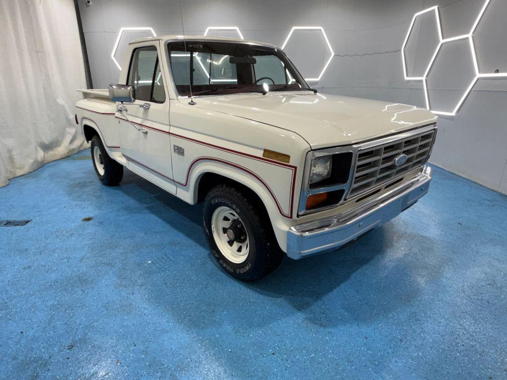 1985 Ford F-150 XLT Lariat