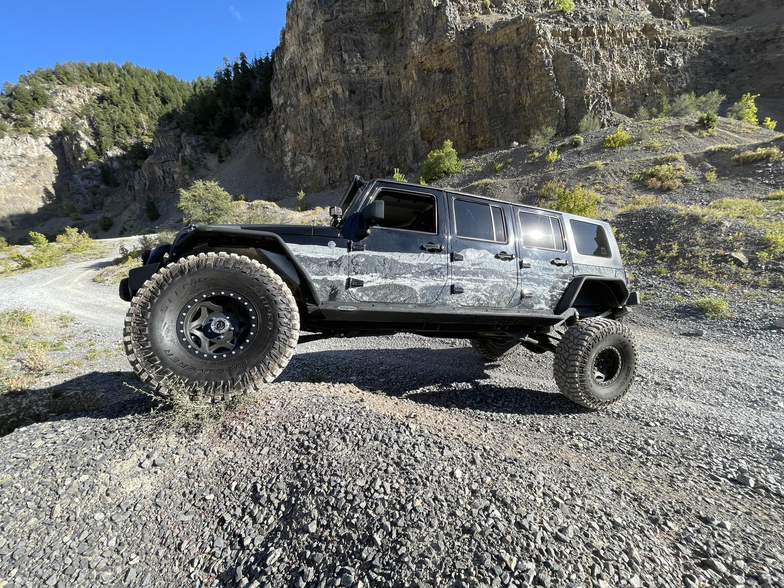 6-Door 2008 Jeep Wrangler Rubicon - 2