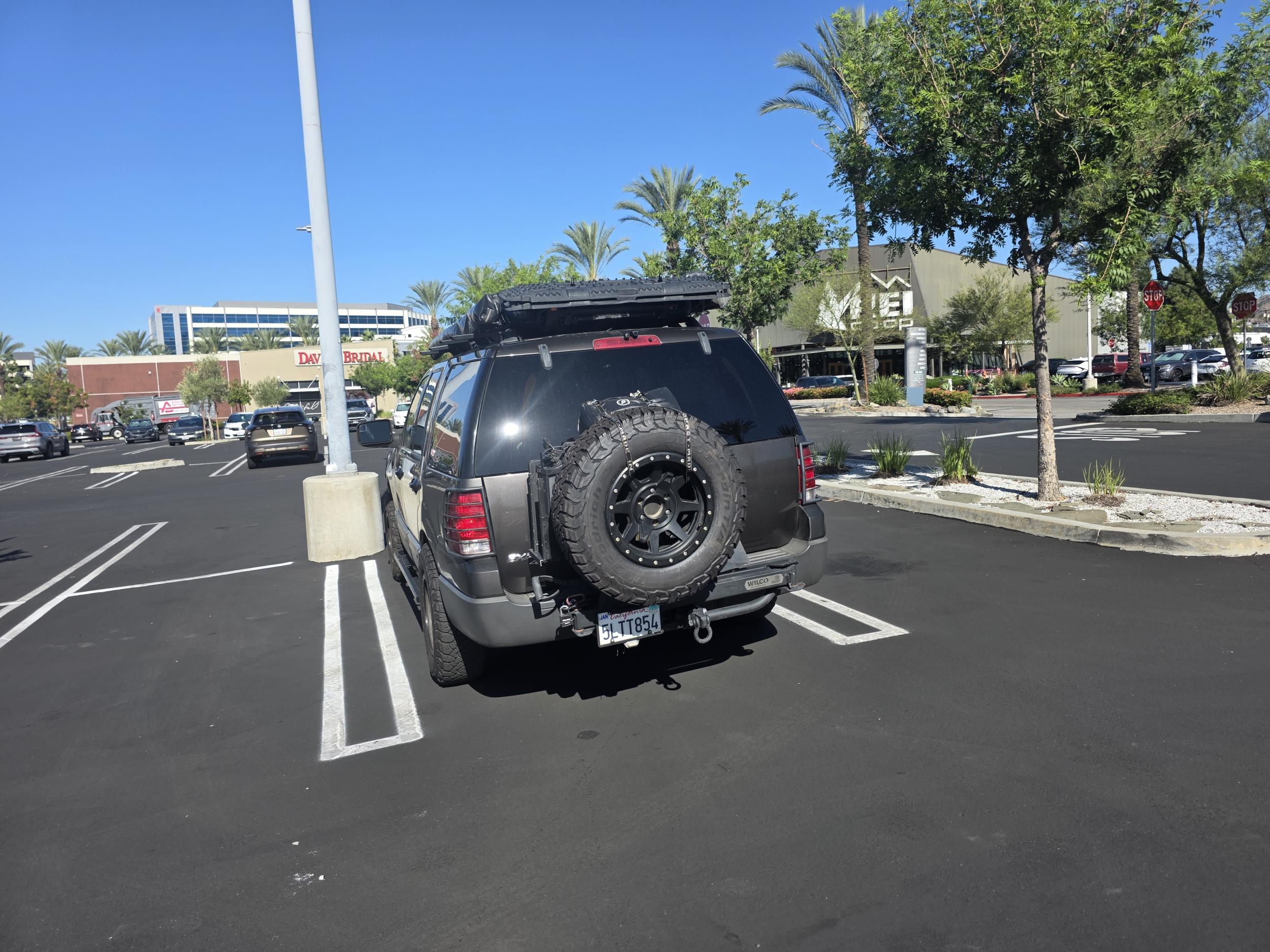 2005 Ford Expedition Overlander - 5