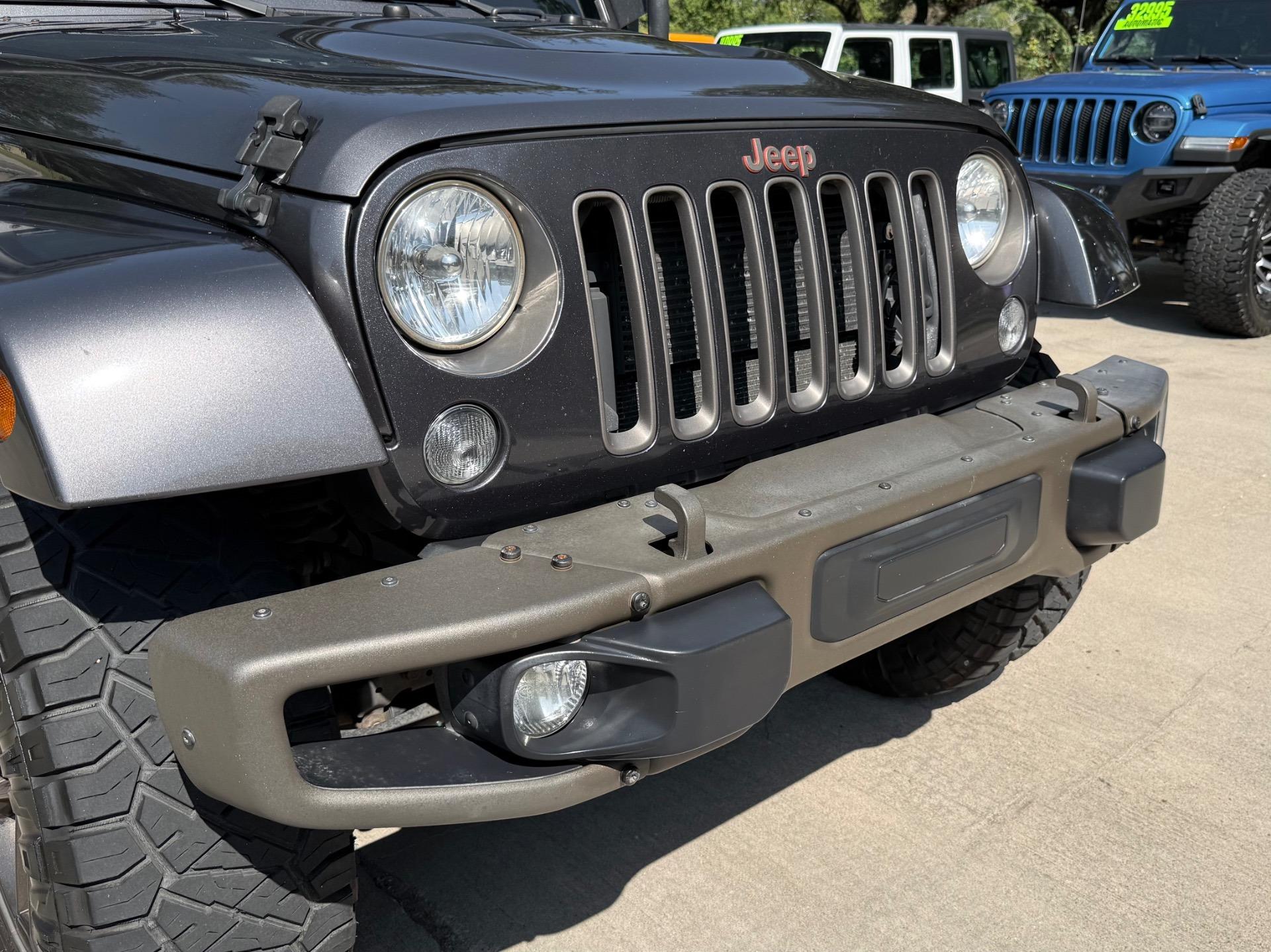 2016 Jeep Wrangler Unlimited Sahara