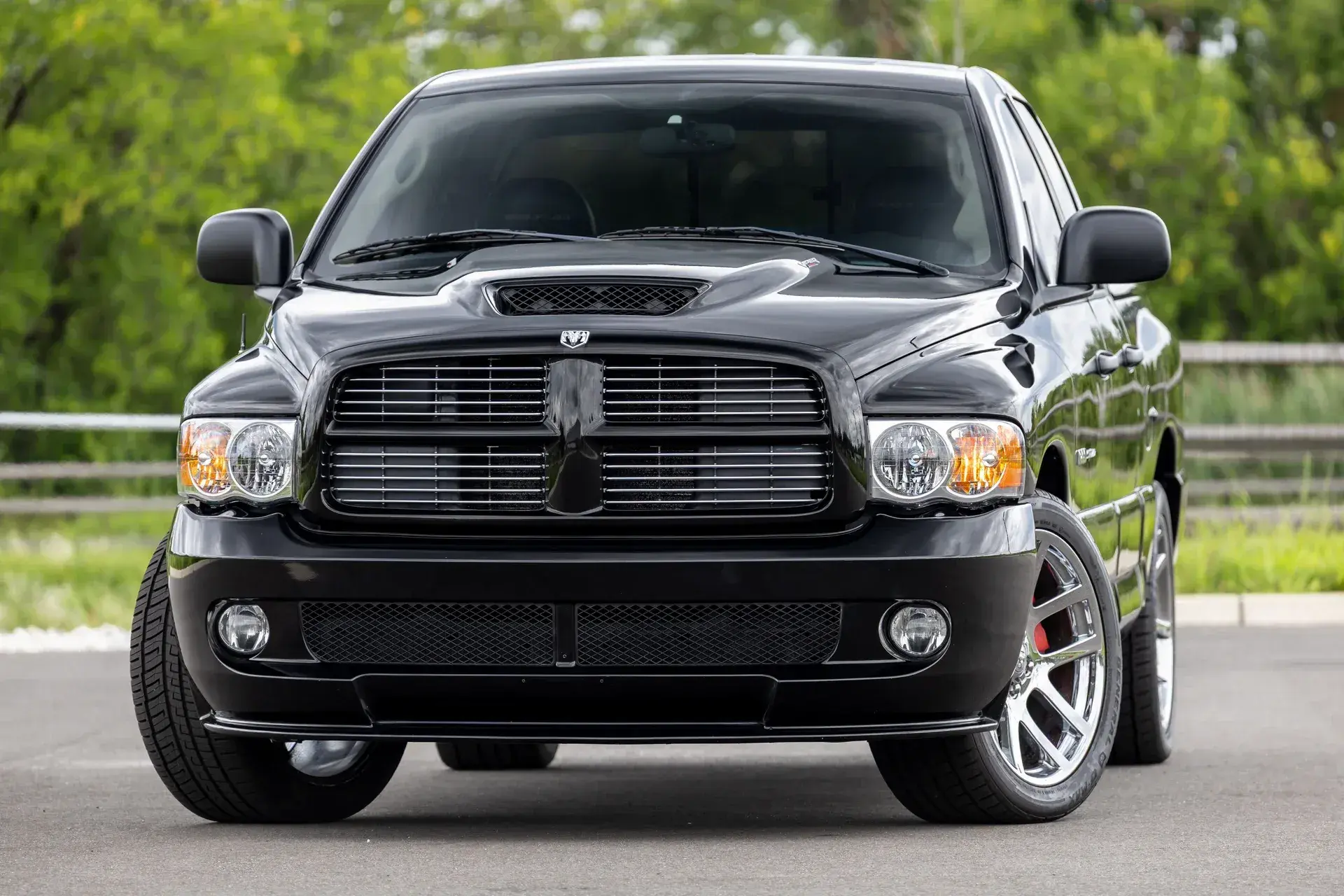 2005 Dodge Ram 1500 SRT-10 - 2