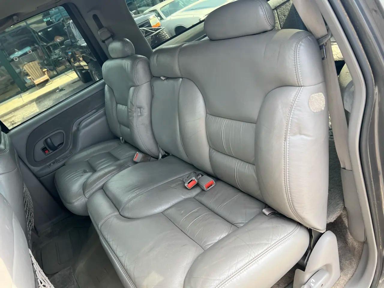 1999 Chevrolet Suburban K2500