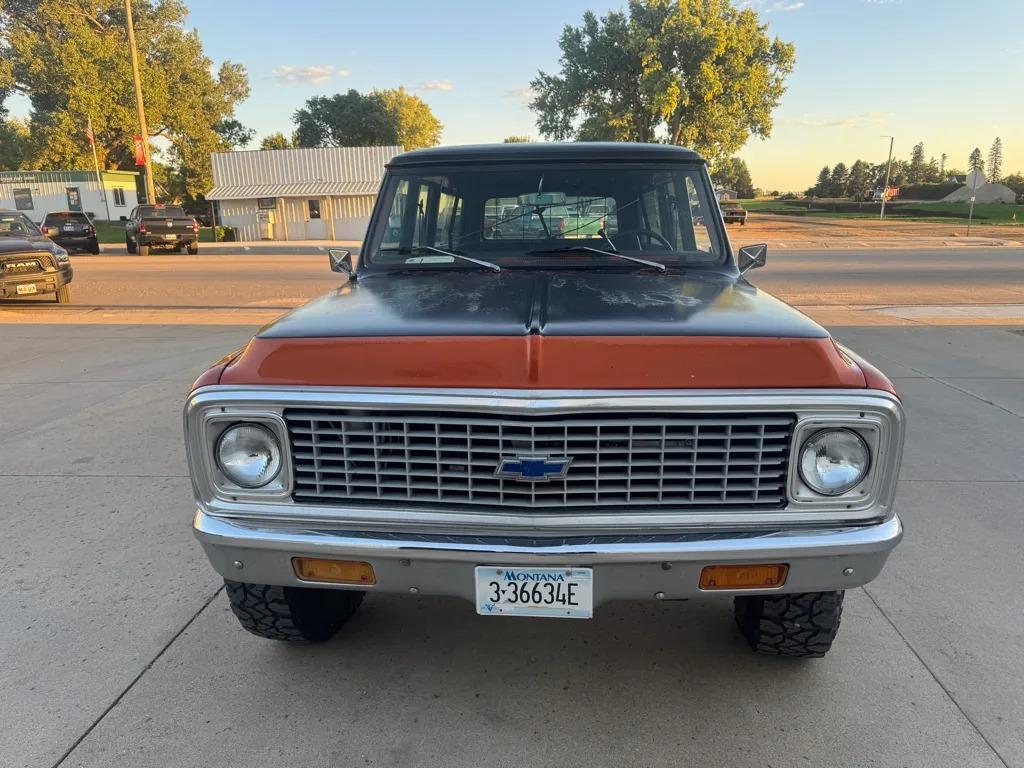 1971 Chevrolet Suburban - 4