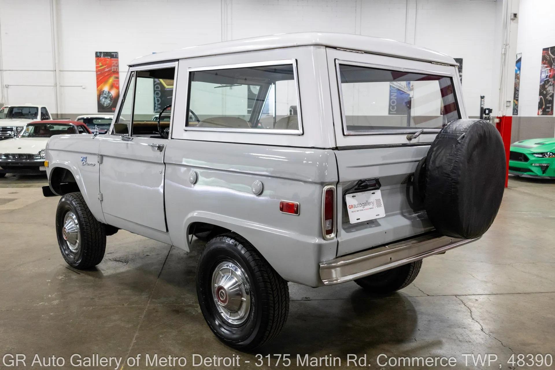 1973 Ford Bronco - 2