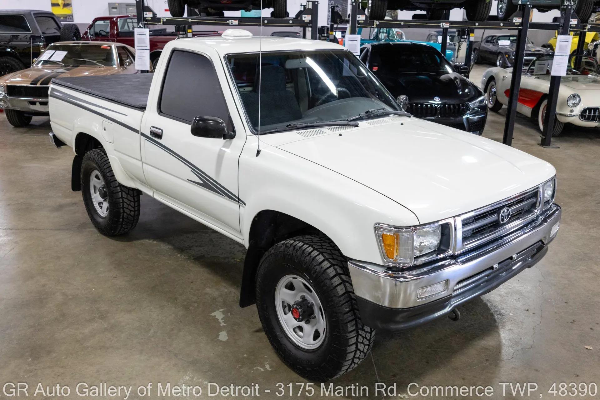 1995 Toyota Pickup DLX