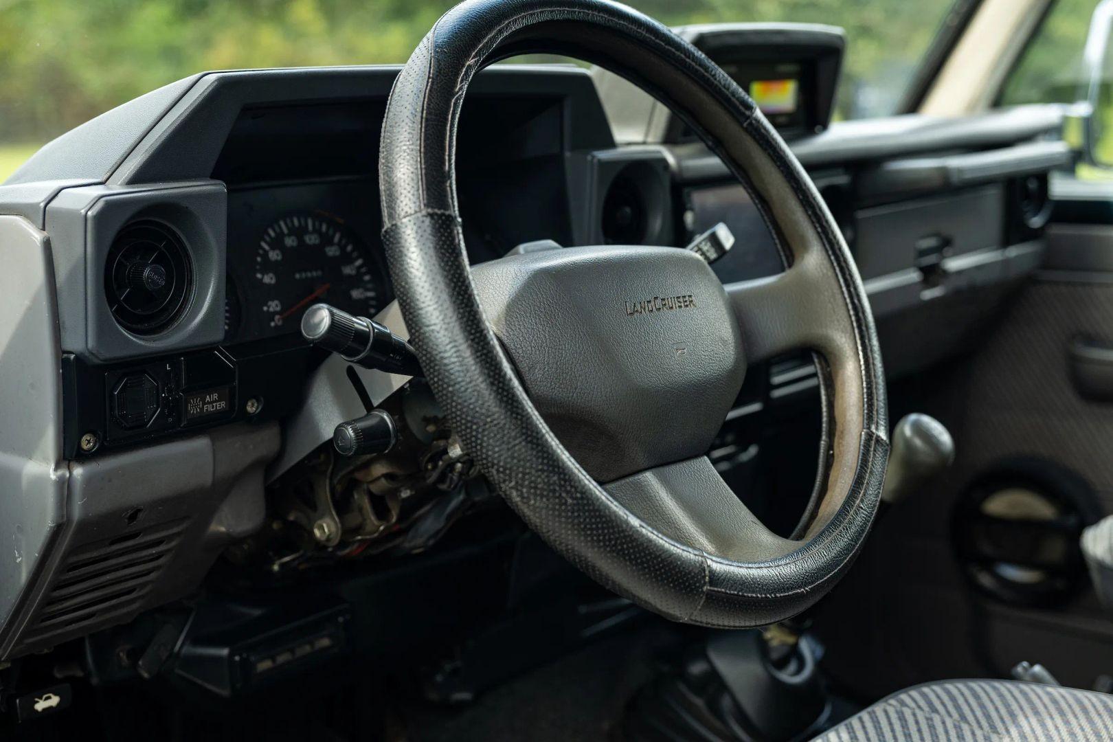 1994 Toyota Land Cruiser KZJ77