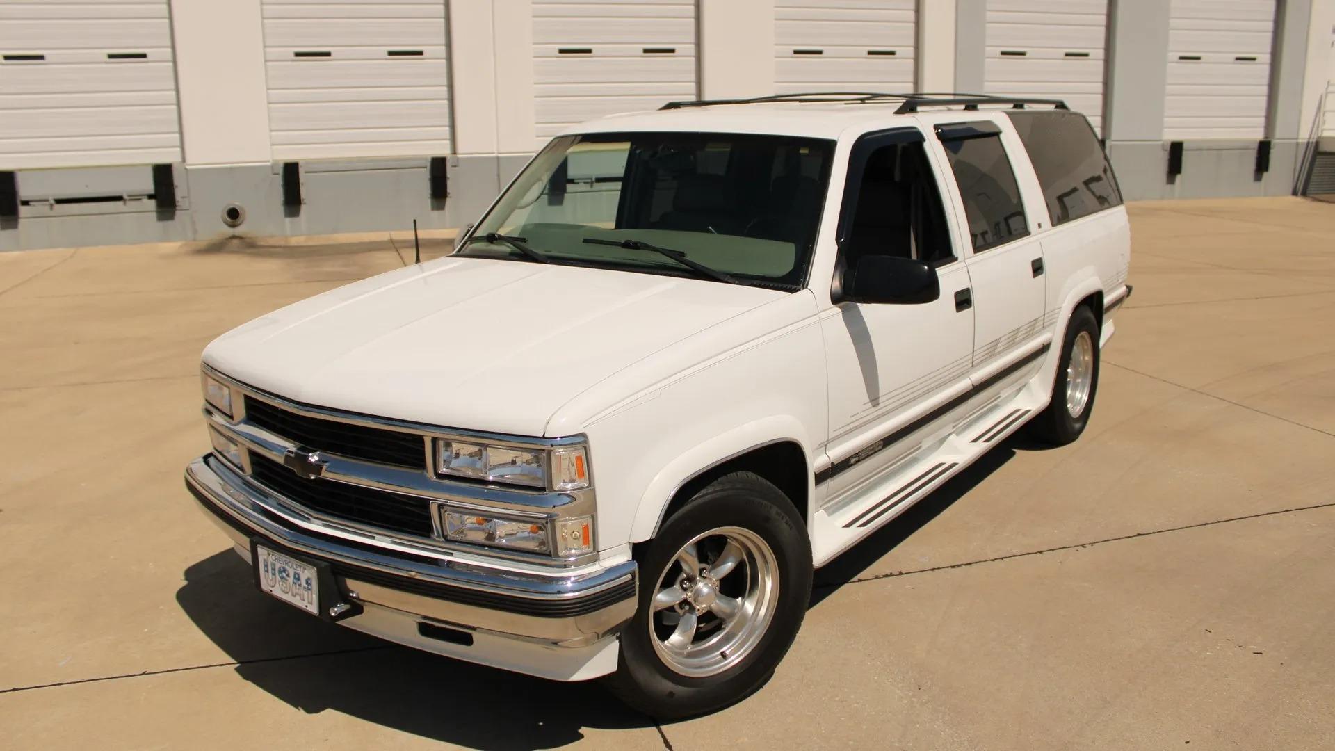 1997 Chevrolet Suburban 1500 - 2