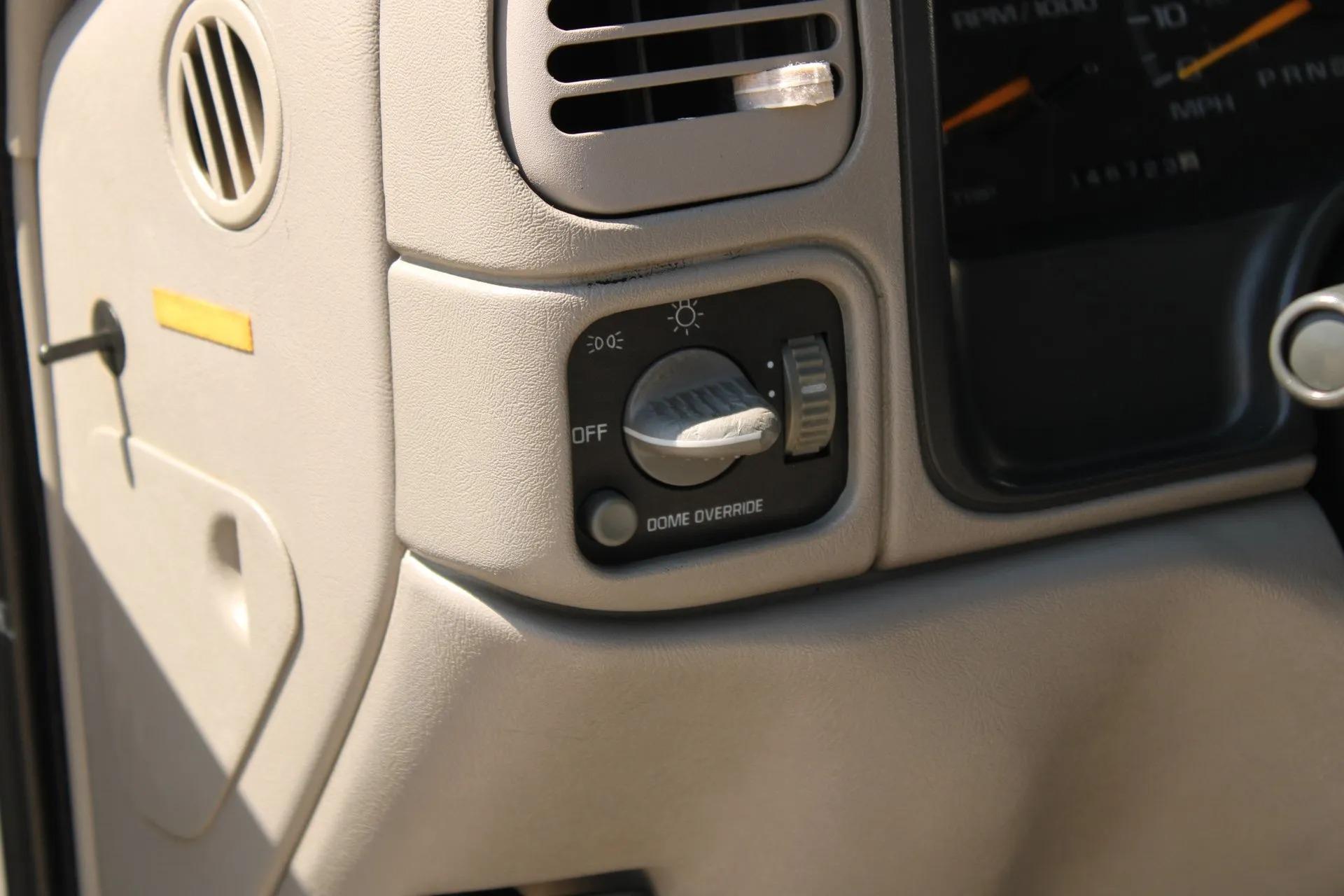 1997 Chevrolet Suburban 1500