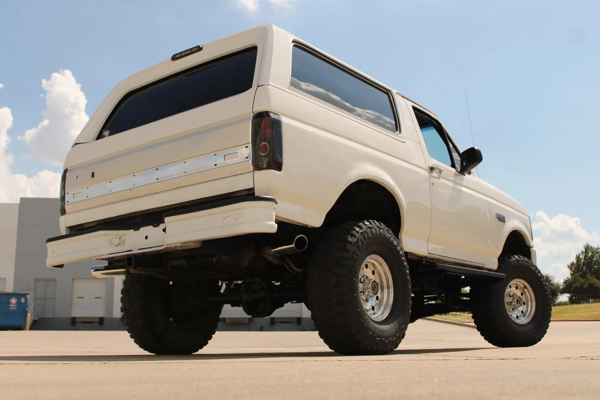 1993 Ford Bronco XLT 4x4