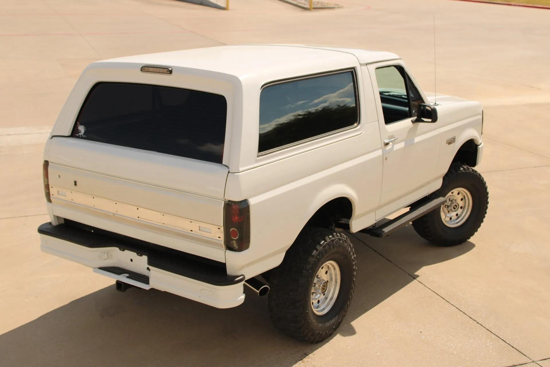 1993 Ford Bronco XLT 4x4