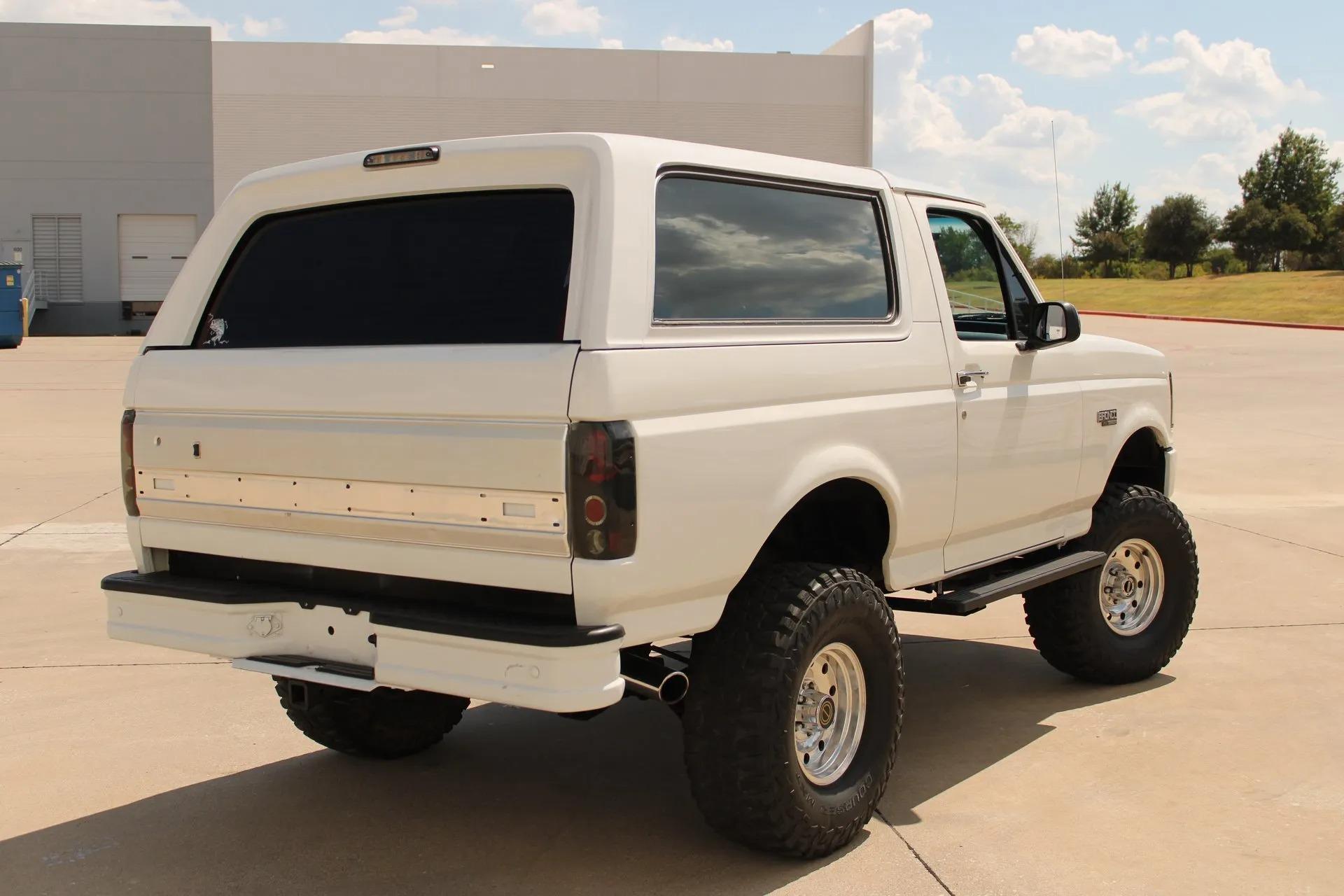 1993 Ford Bronco XLT 4x4