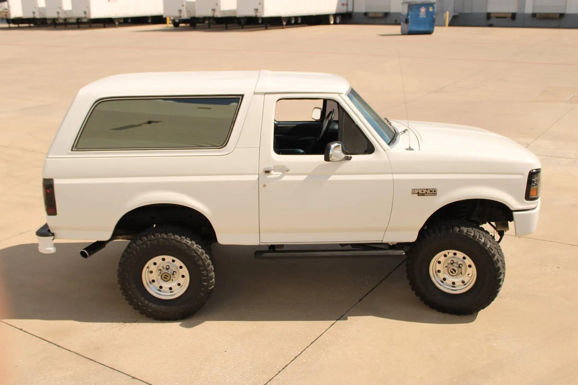 1993 Ford Bronco XLT 4x4