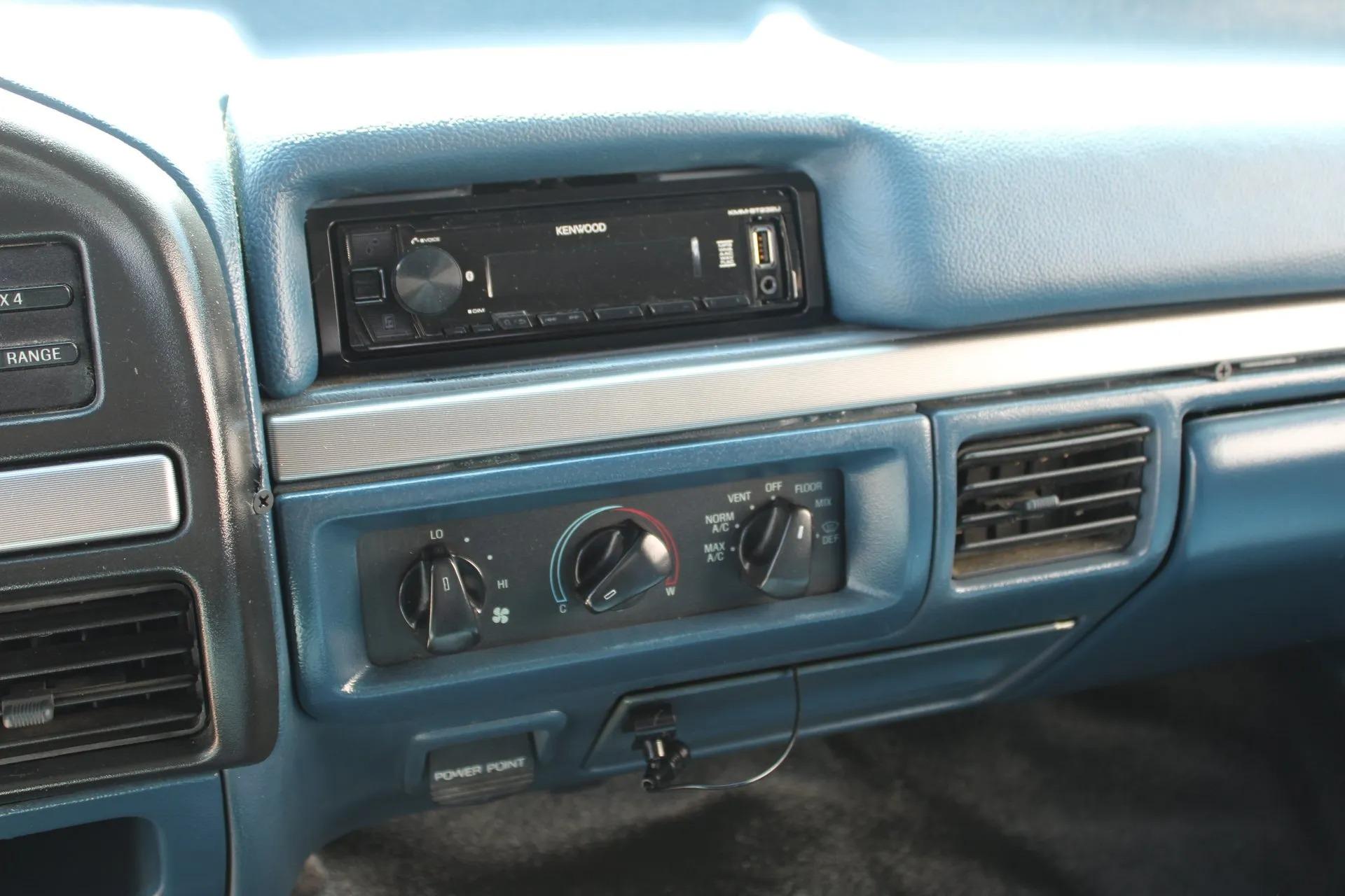 1993 Ford Bronco XLT 4x4
