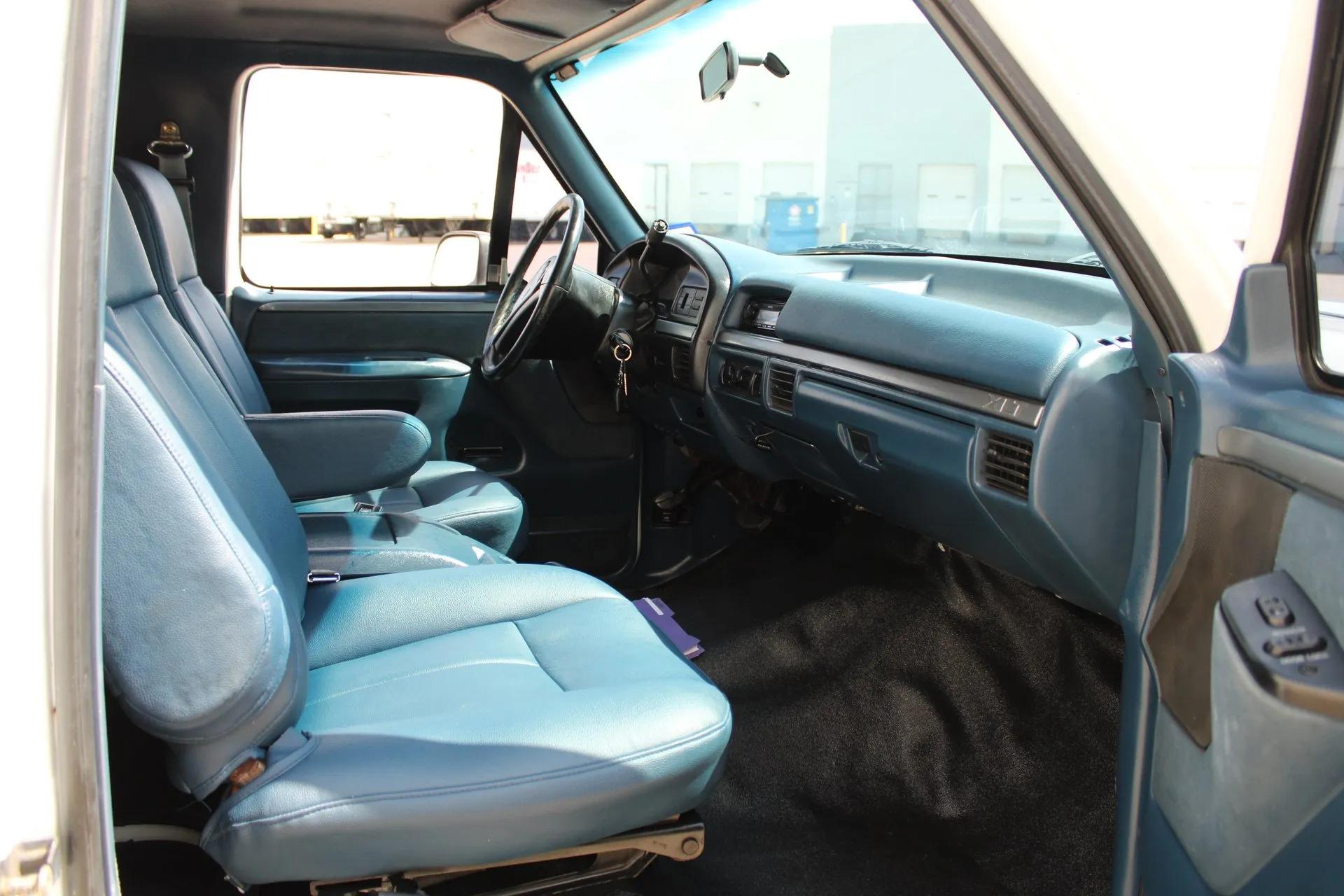 1993 Ford Bronco XLT 4x4