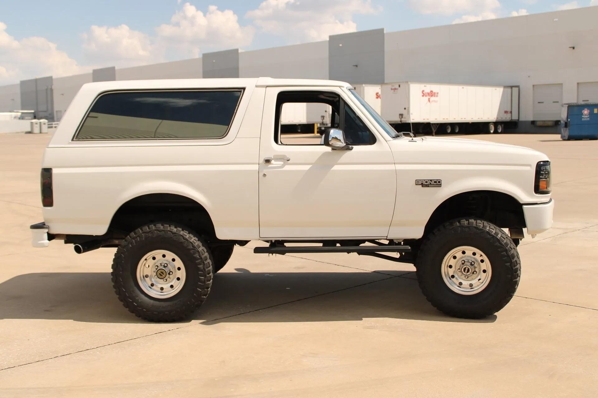 1993 Ford Bronco XLT 4x4