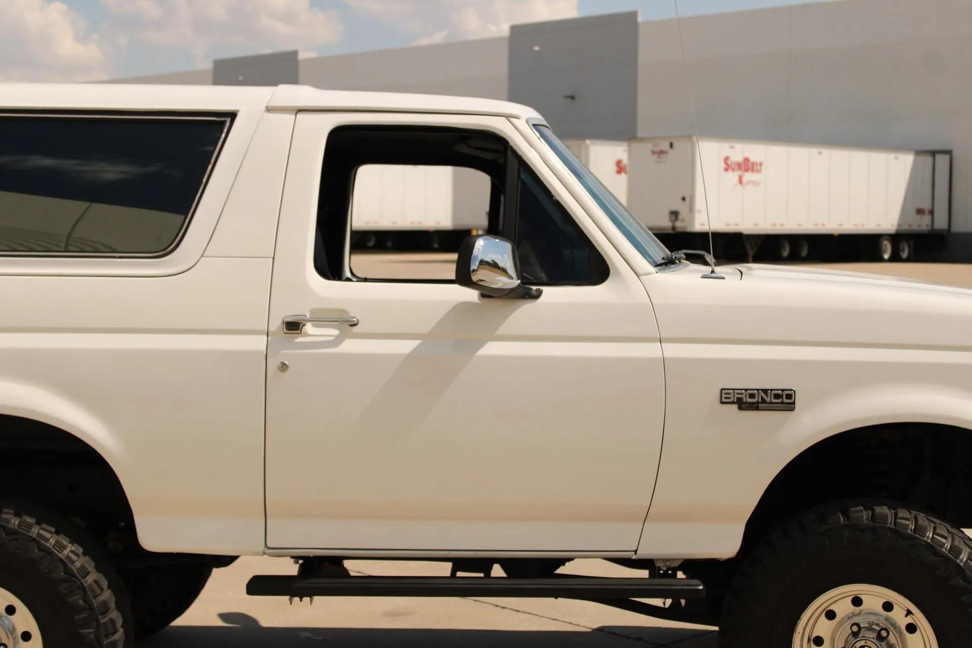 1993 Ford Bronco XLT 4x4
