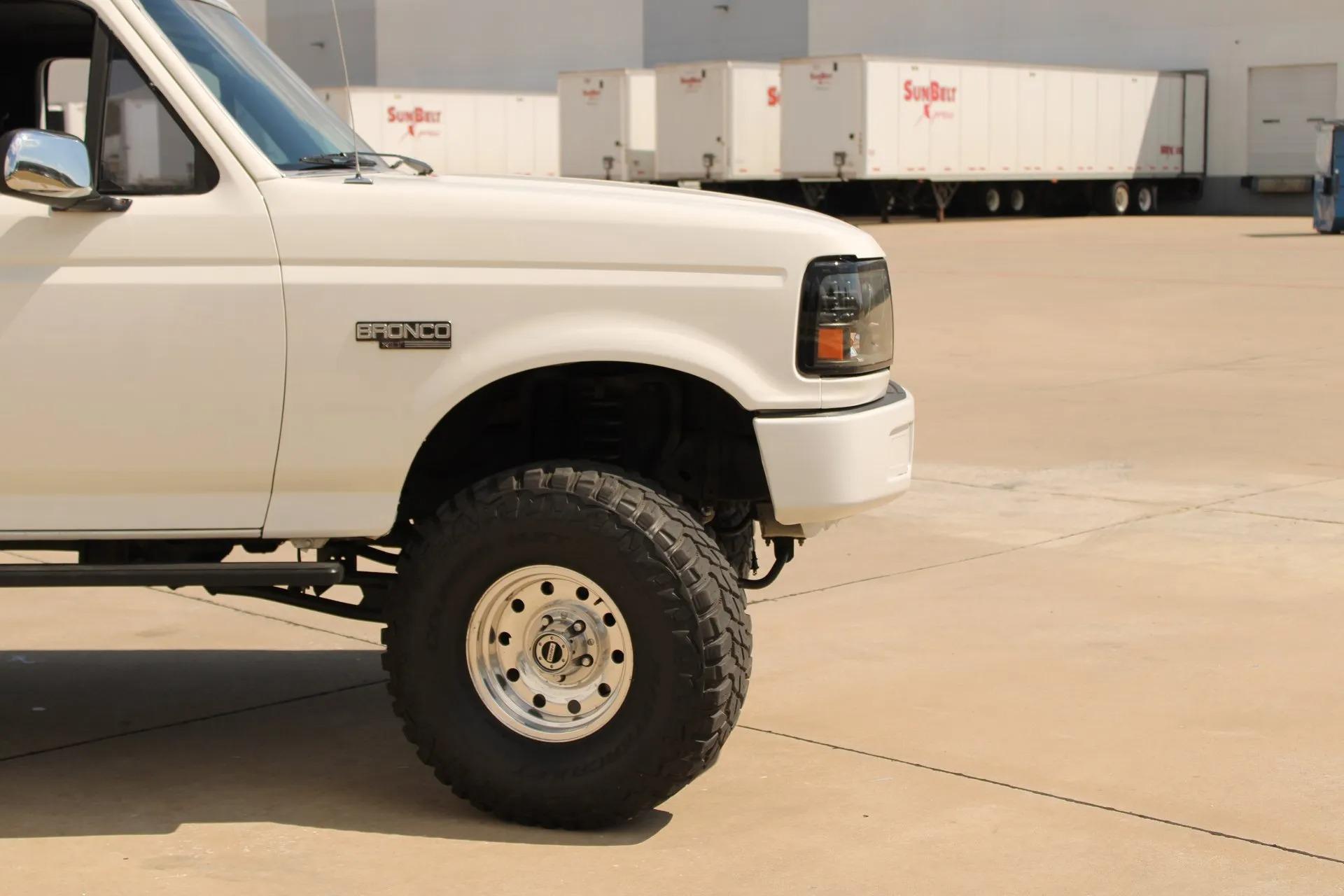 1993 Ford Bronco XLT 4x4