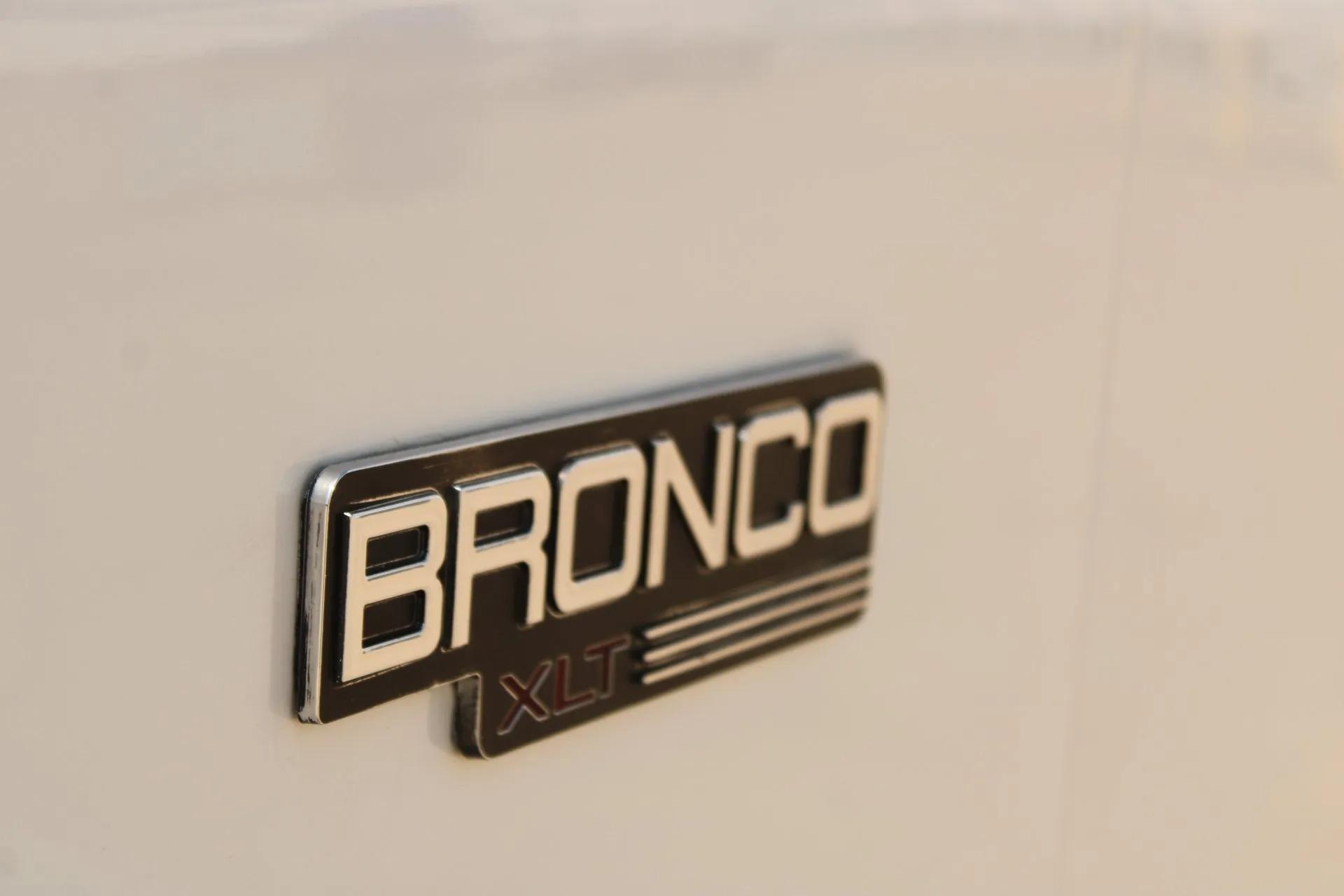 1993 Ford Bronco XLT 4x4