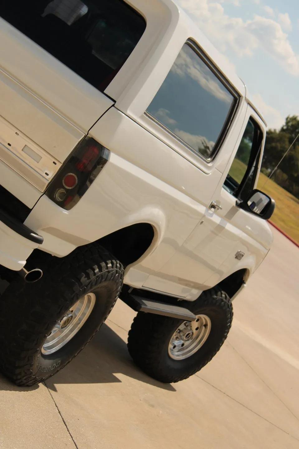 1993 Ford Bronco XLT 4x4