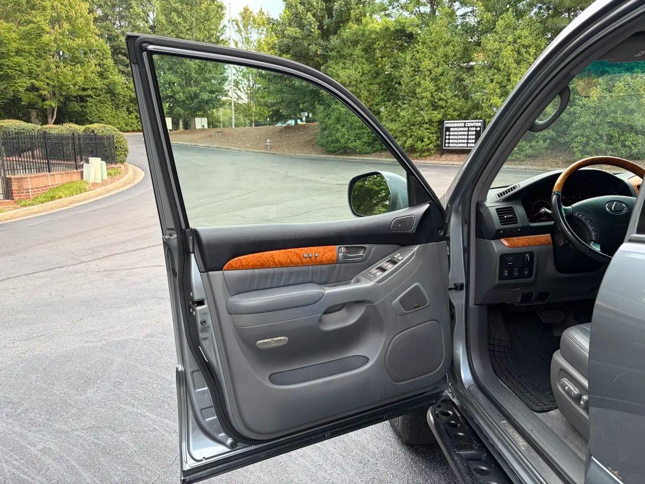 2004 Lexus GX 470