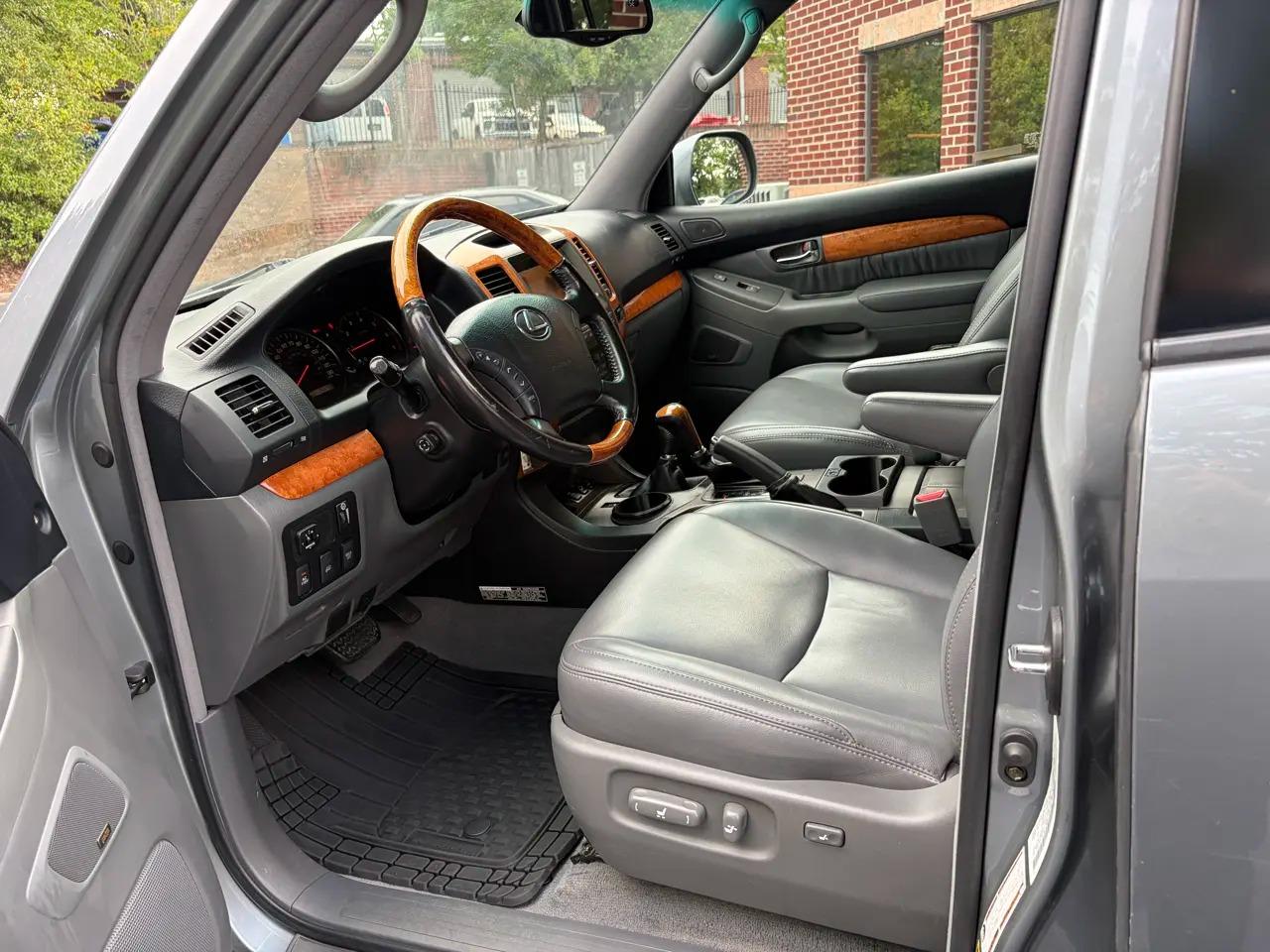2004 Lexus GX 470