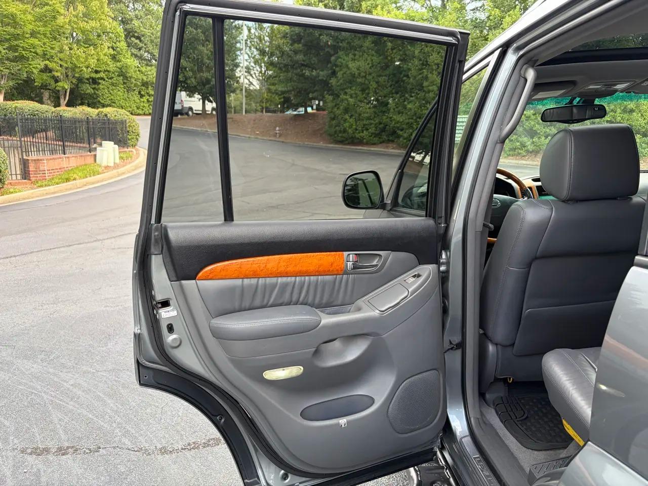 2004 Lexus GX 470