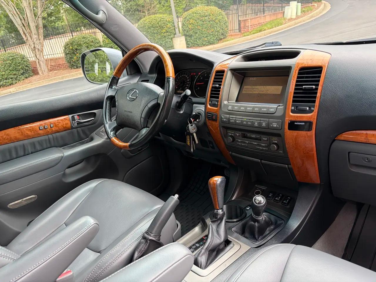 2004 Lexus GX 470
