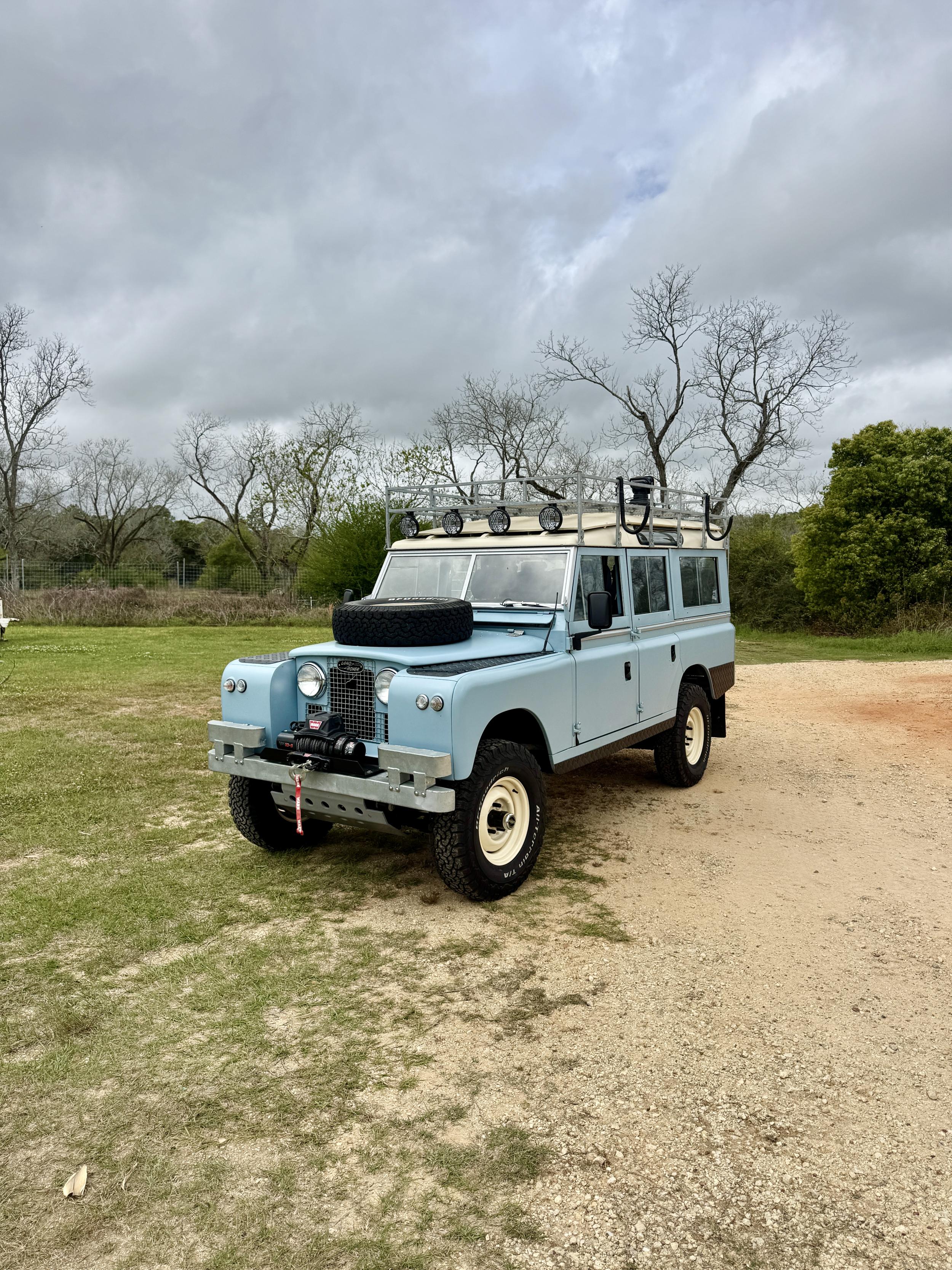 Restored 1962 Land Rover Series IIA 109 - 4