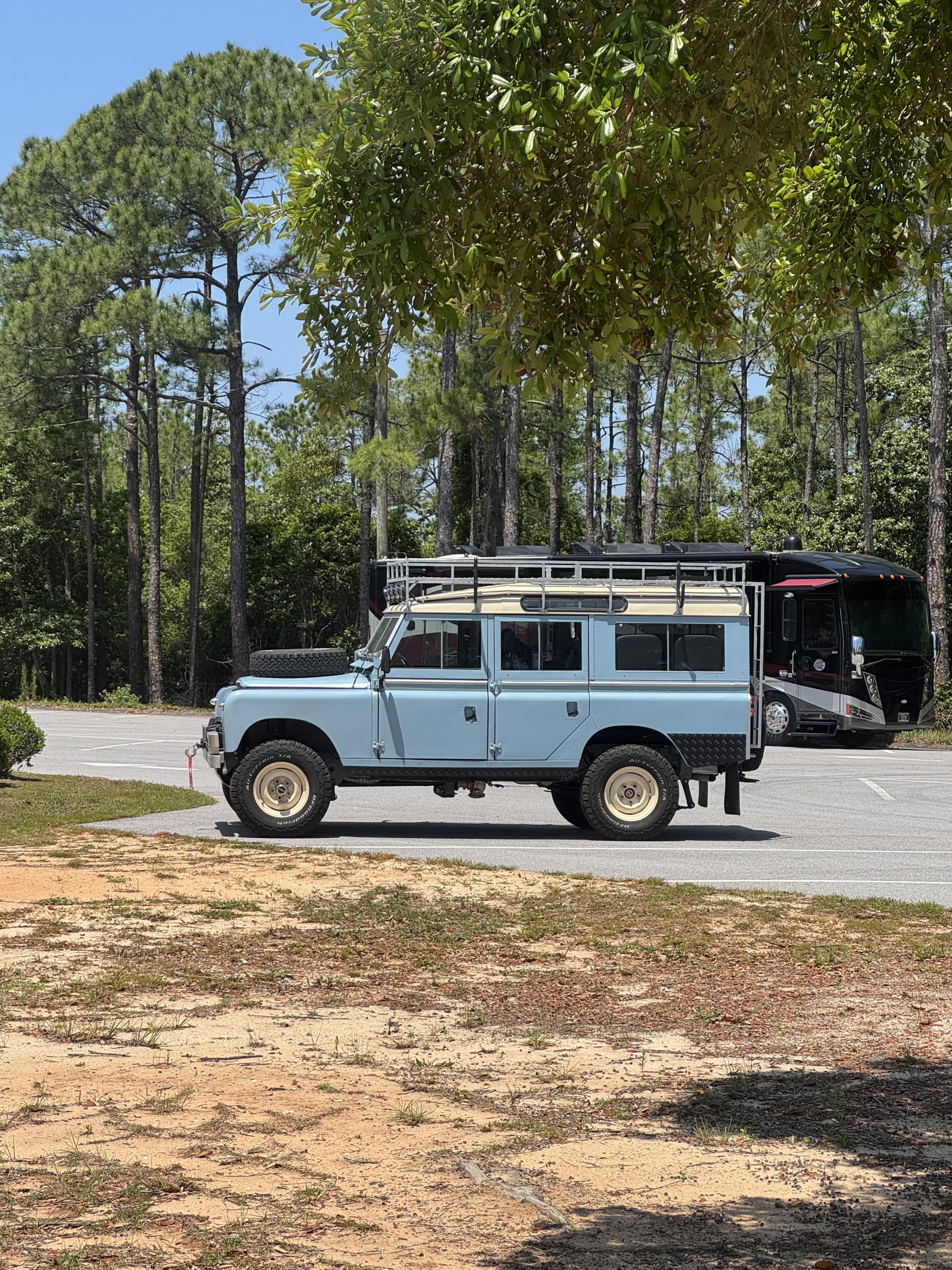 Restored 1962 Land Rover Series IIA 109 - 2