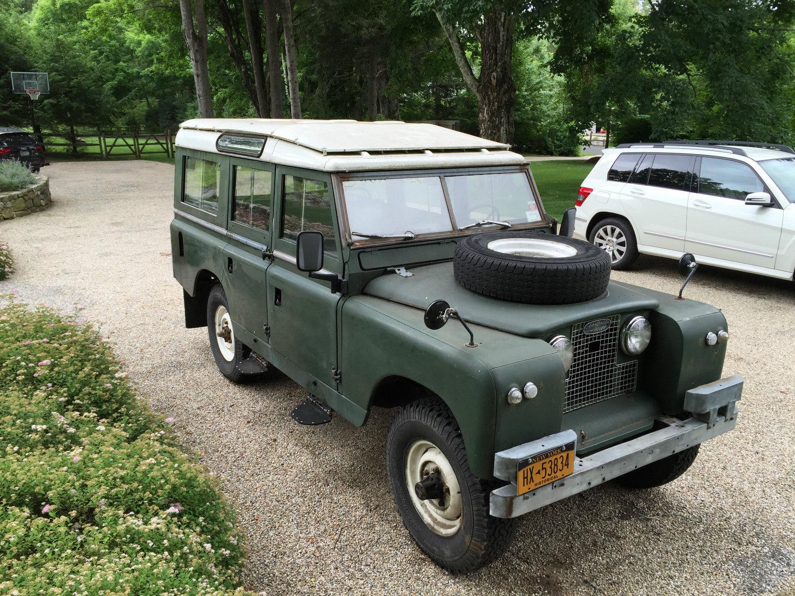 Restored 1962 Land Rover Series IIA 109