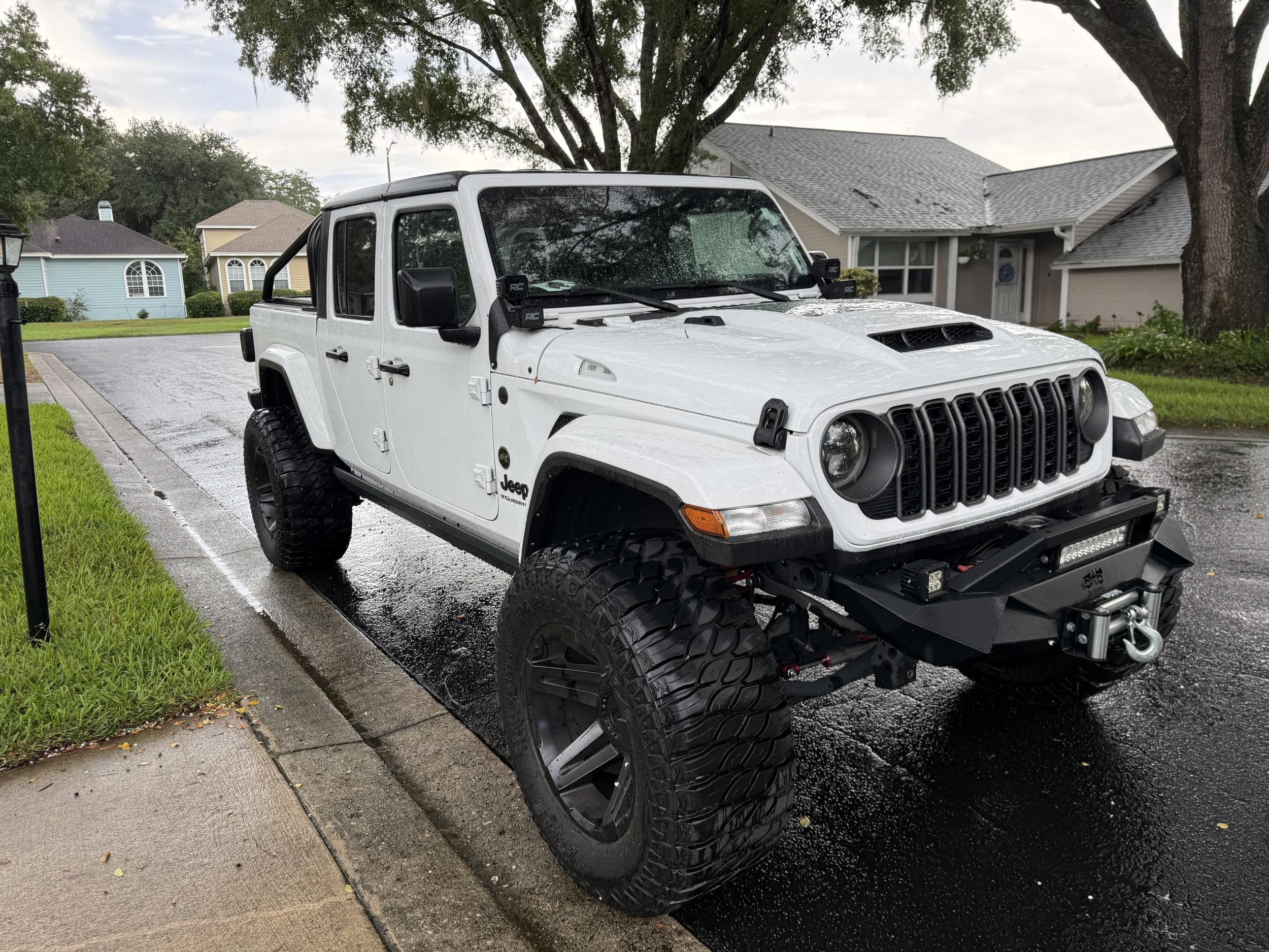 SoFlo-Built 2024 Jeep Gladiator - 4