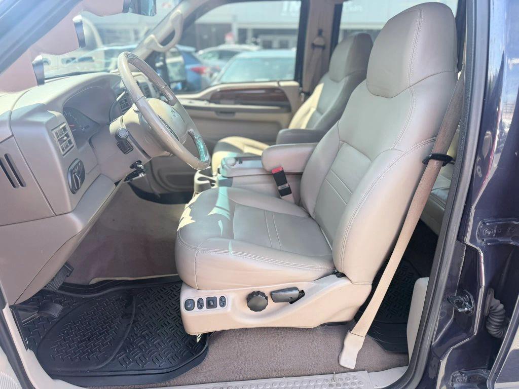 2001 Ford Excursion Limited - 5