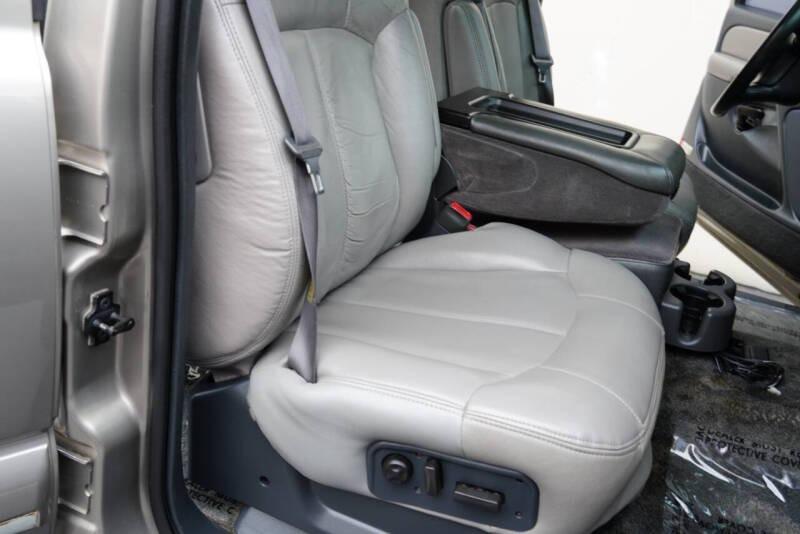 2001 Chevrolet Suburban 2500 LT