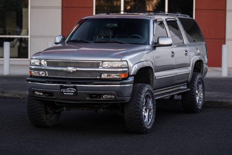 2001 Chevrolet Suburban 2500 LT - 2