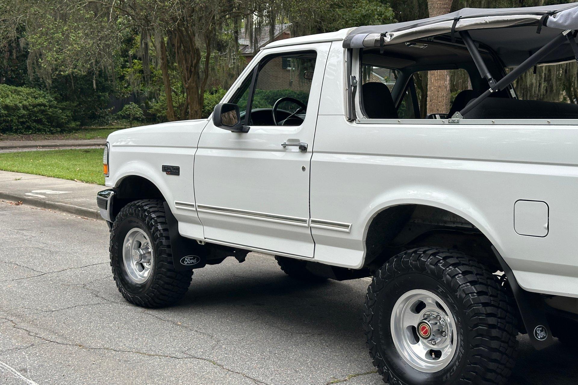 1993 Ford Bronco XLT
