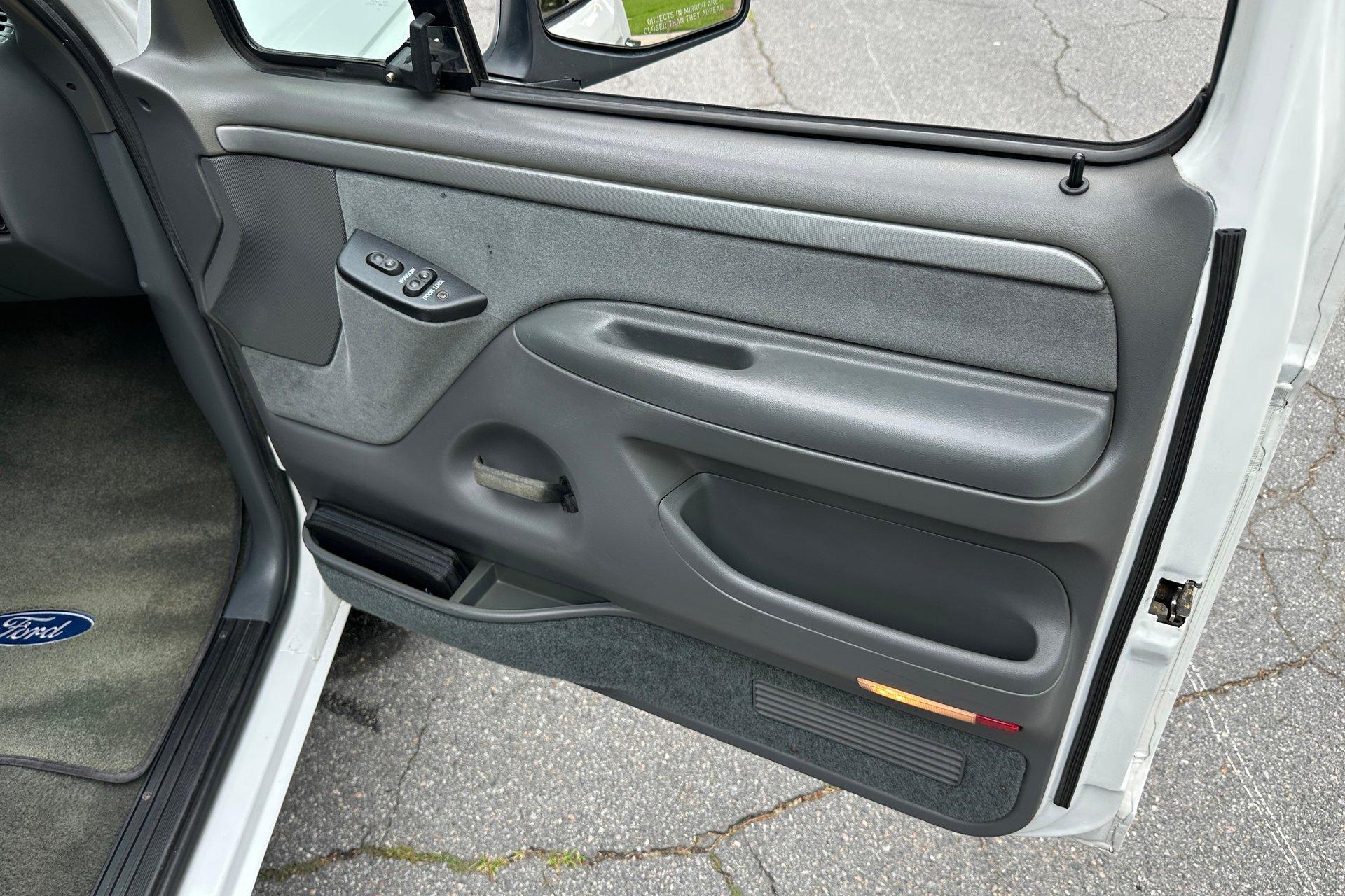 1993 Ford Bronco XLT