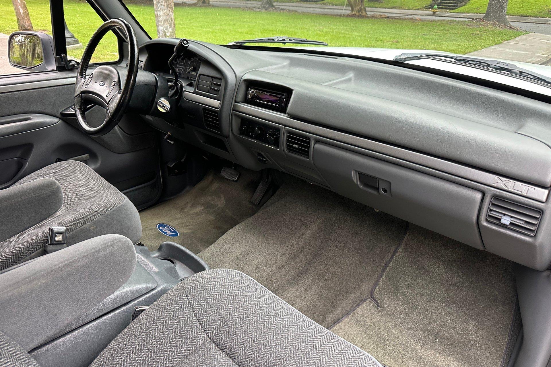 1993 Ford Bronco XLT