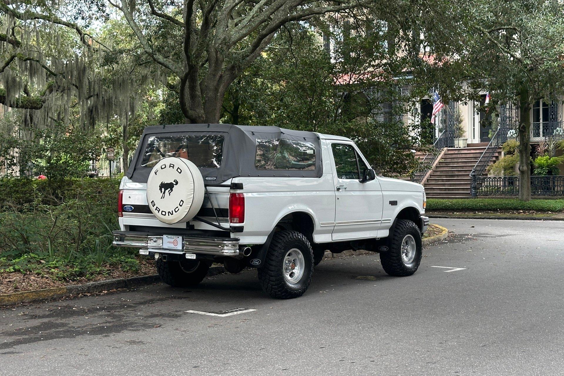 1993 Ford Bronco XLT