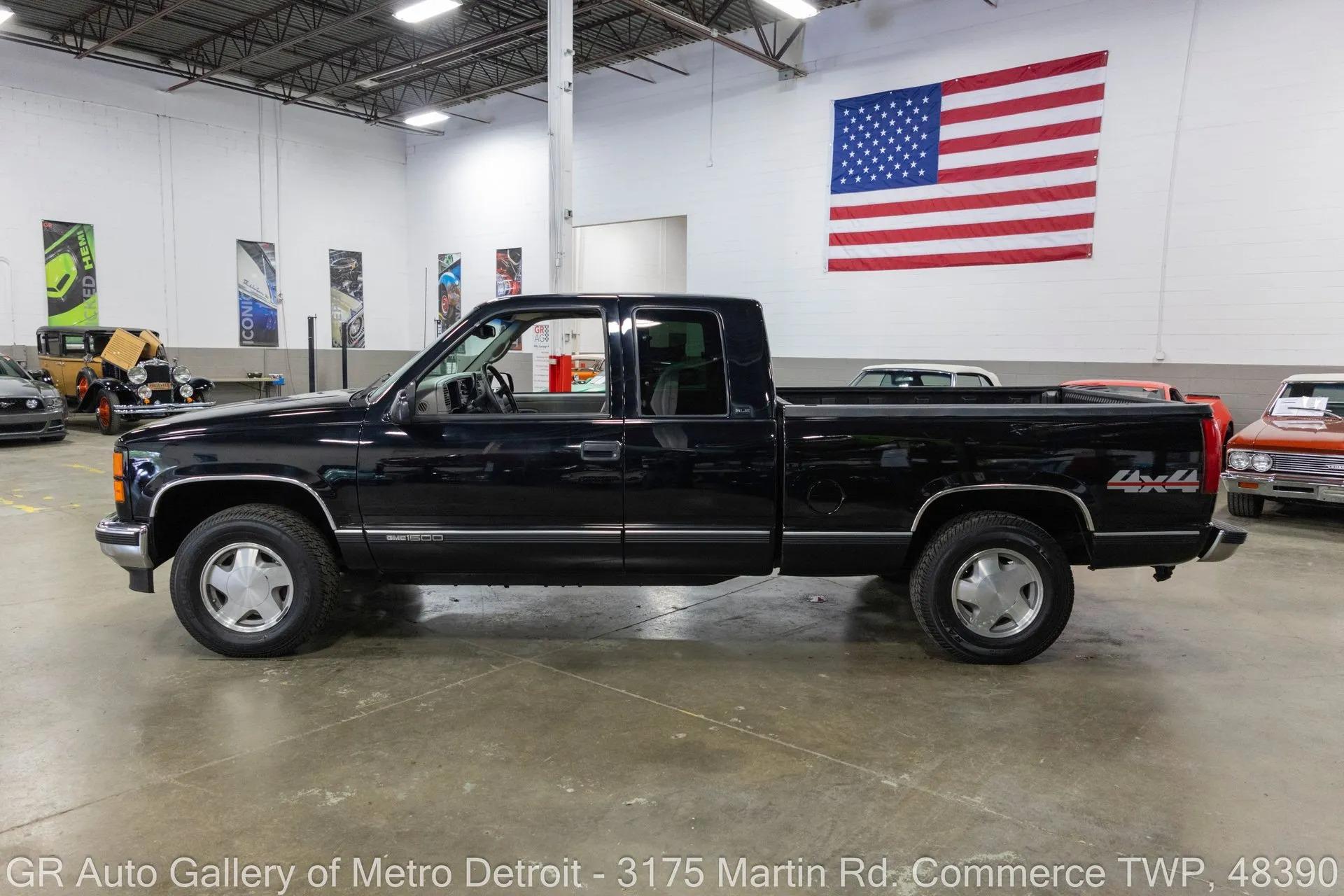 1997 GMC Sierra 1500 SLE - 2