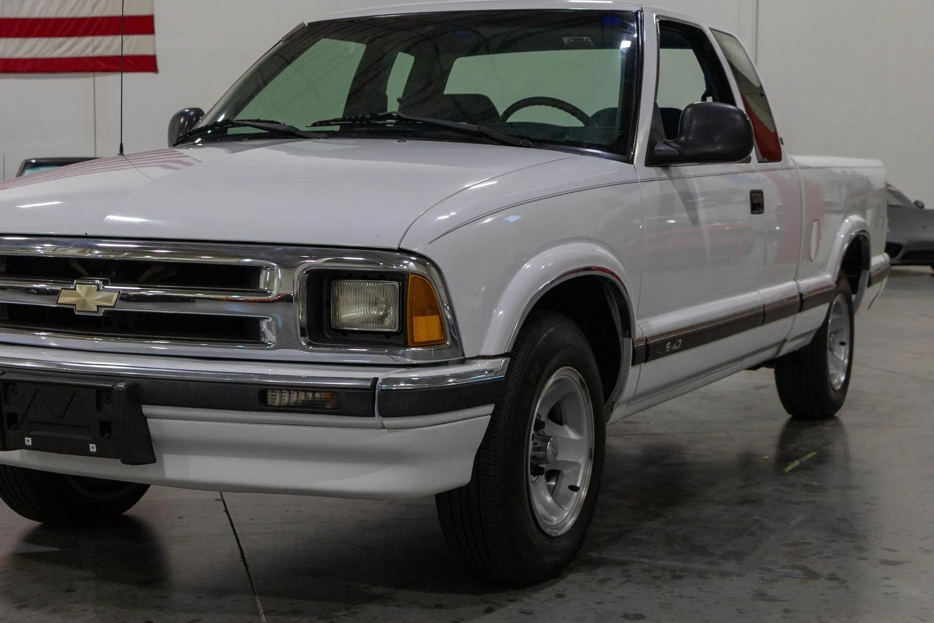 1995 Chevrolet S-10 LS