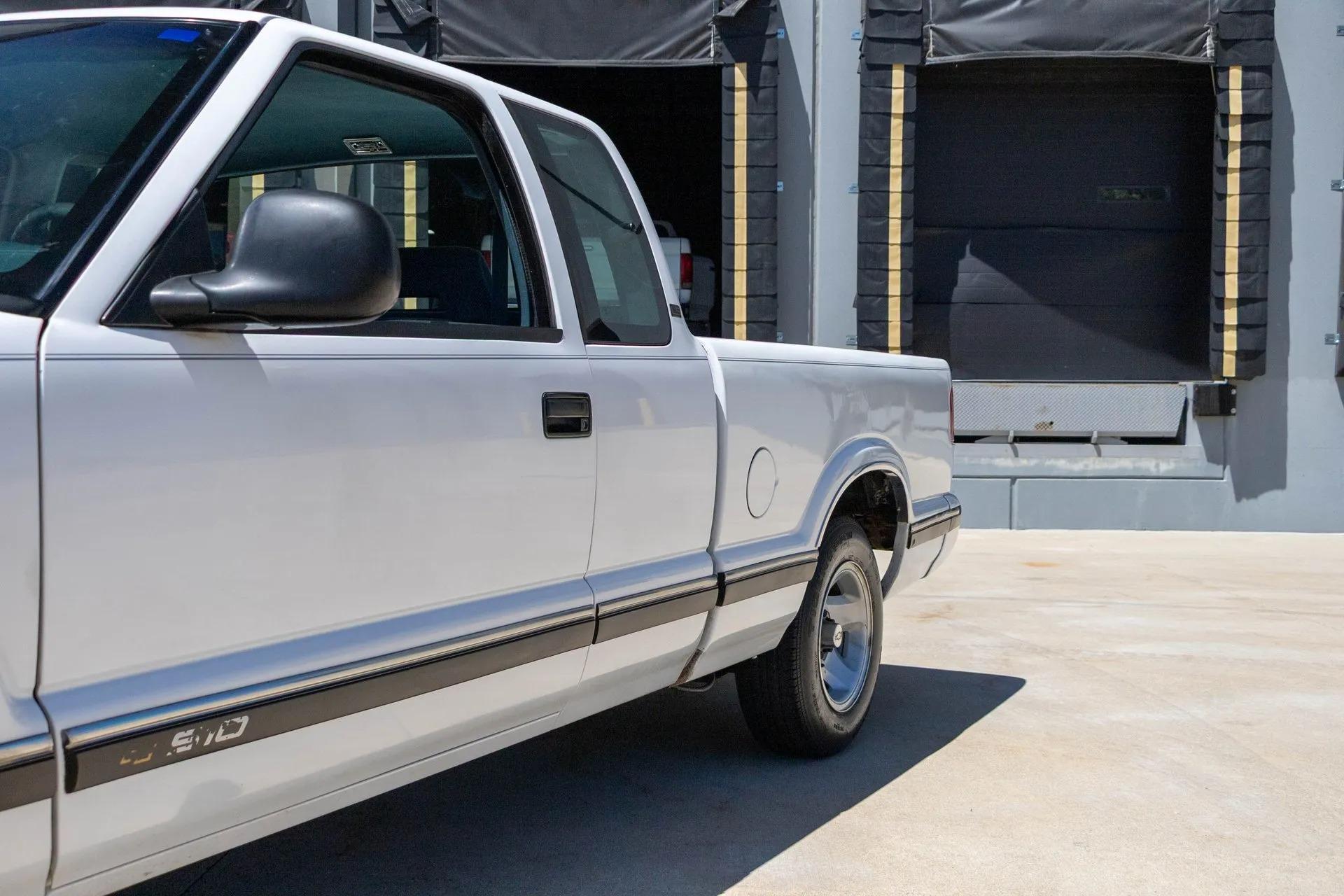 1995 Chevrolet S-10 LS