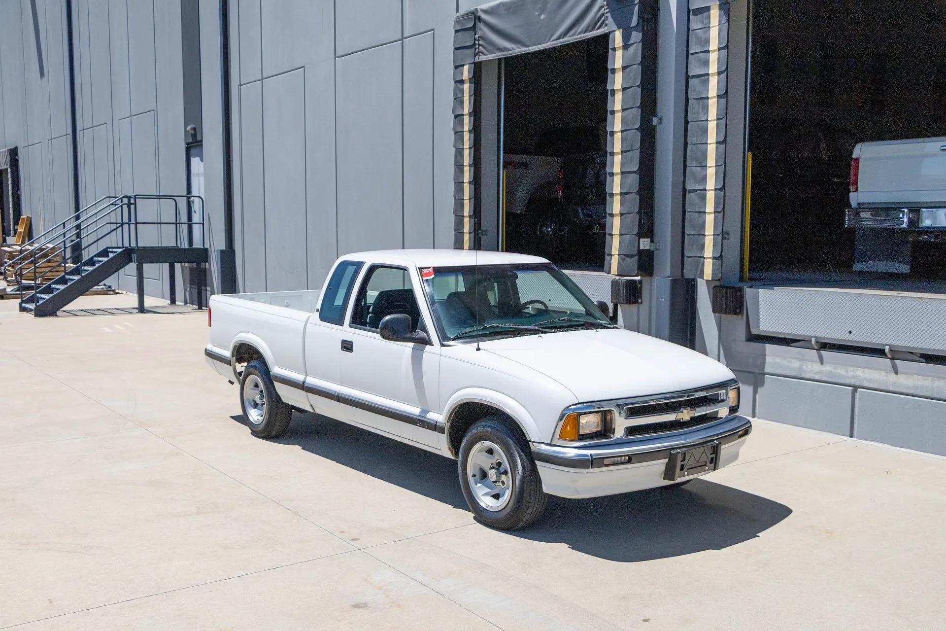 1995 Chevrolet S-10 LS