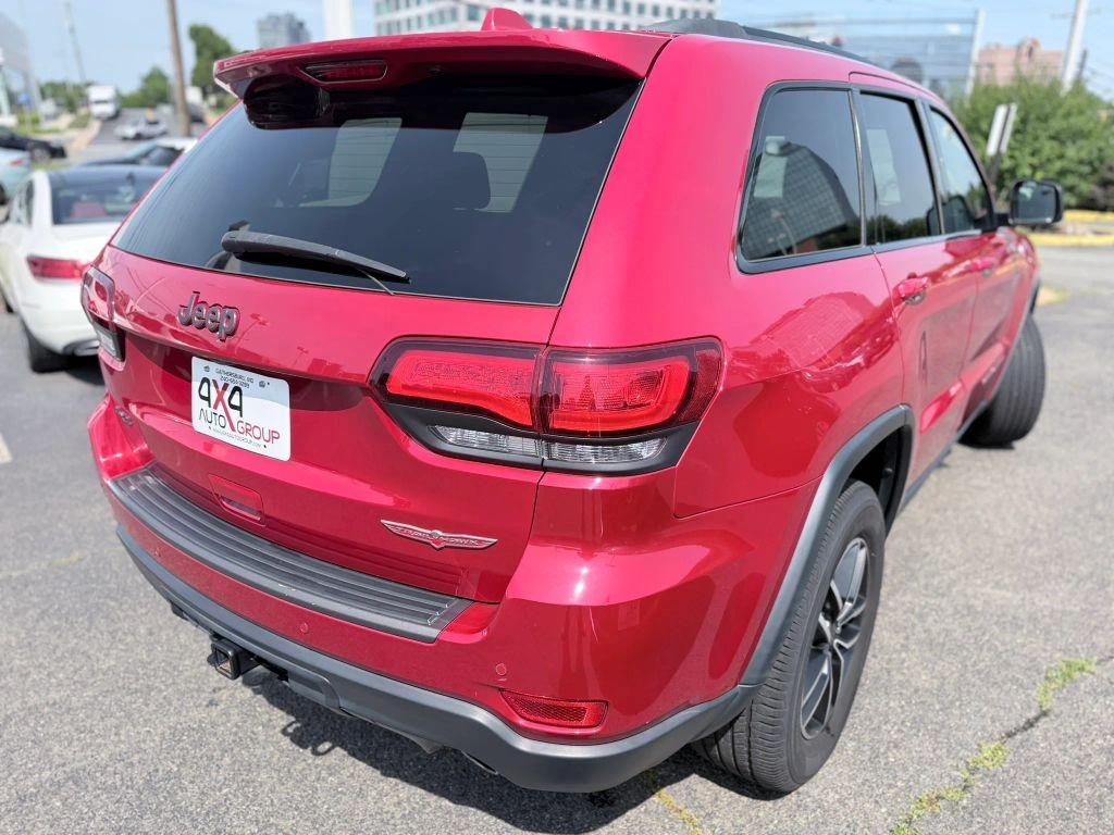 2020 Jeep Grand Cherokee Trailhawk - 3
