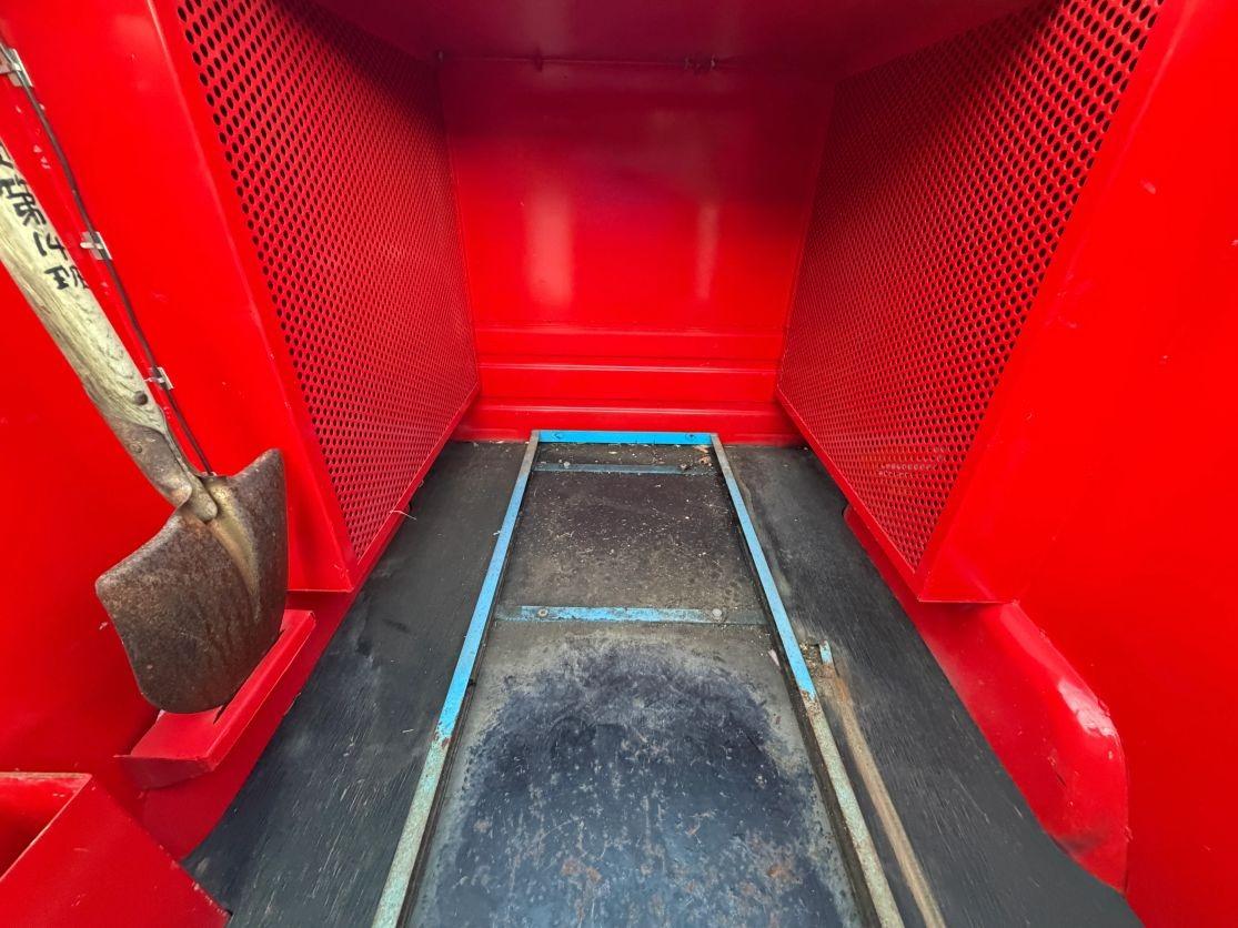 1995 Toyota Dyna Fire Truck