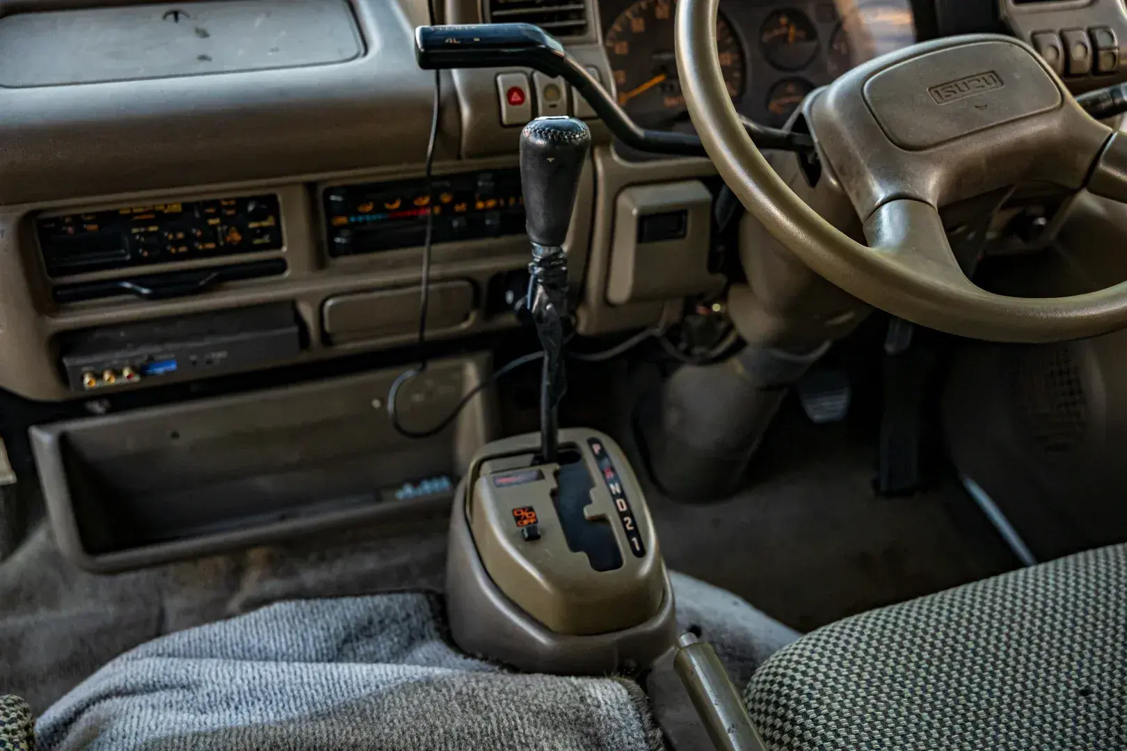 1997 Isuzu Elf Camper